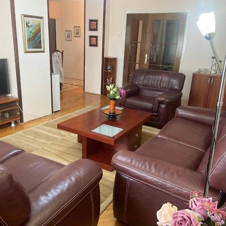 Family Apartment Ivanovic Skopje Luaran gambar